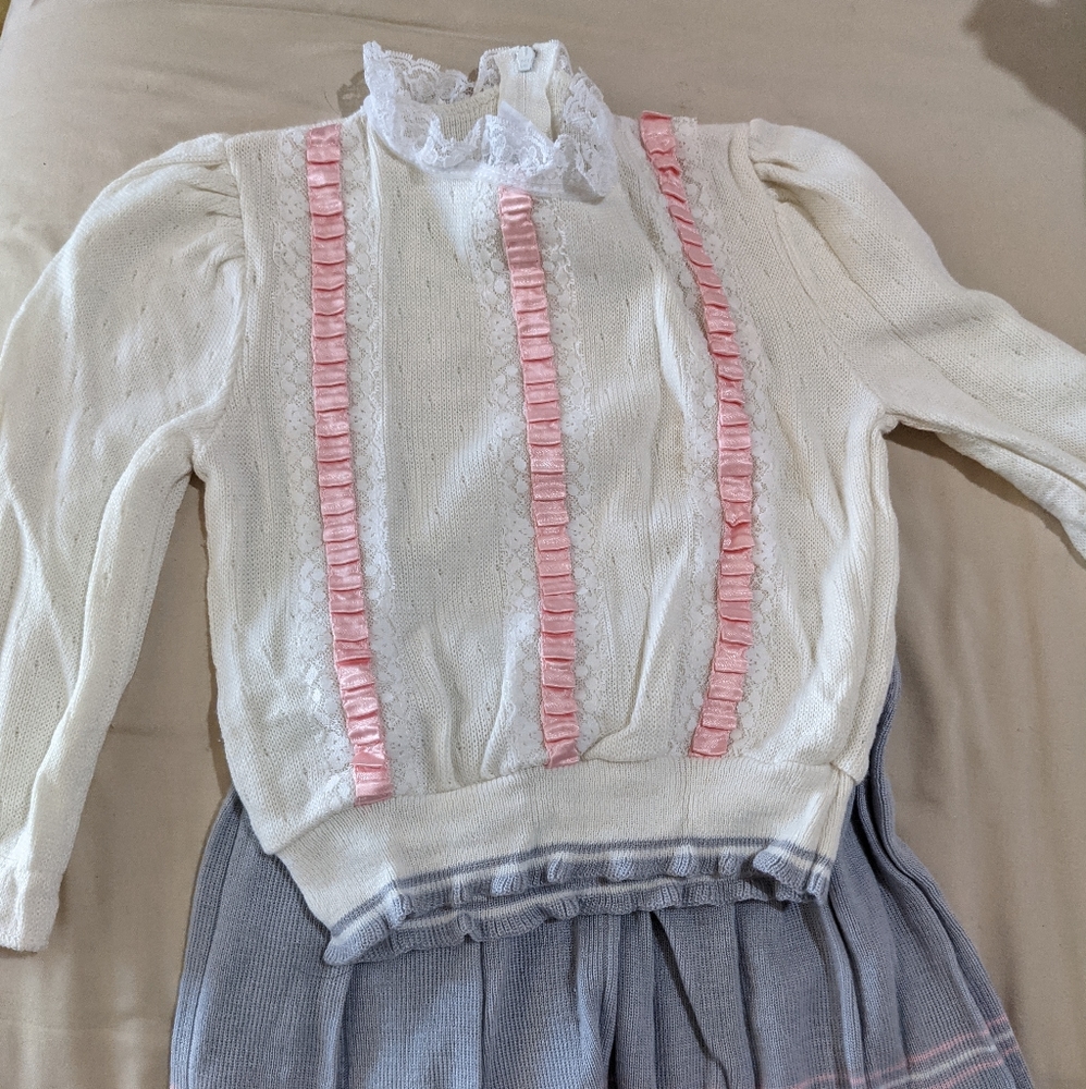 Vintage girls sweater set